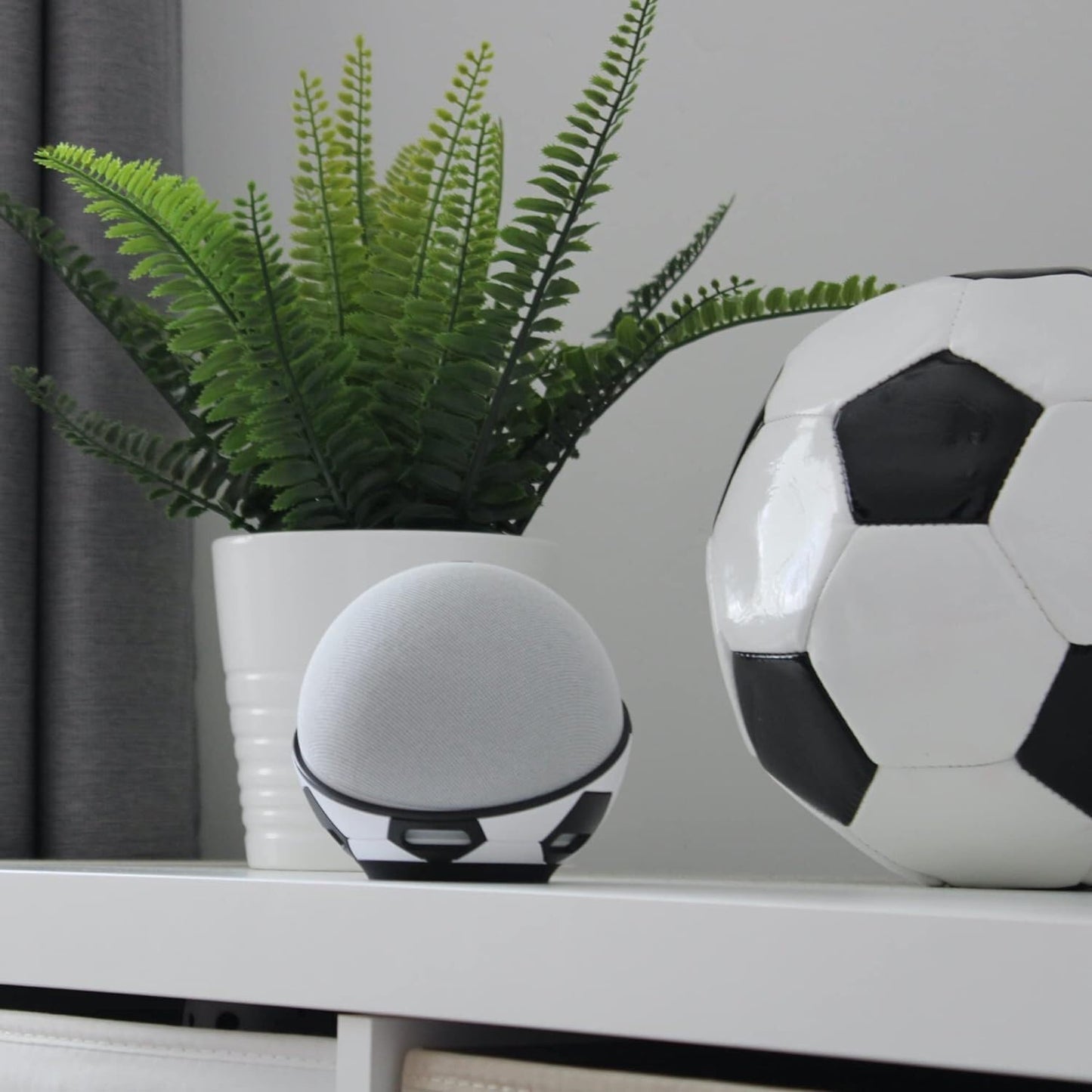Echo Dot (5th Gen, 2022 Release) in Glacier White bundle