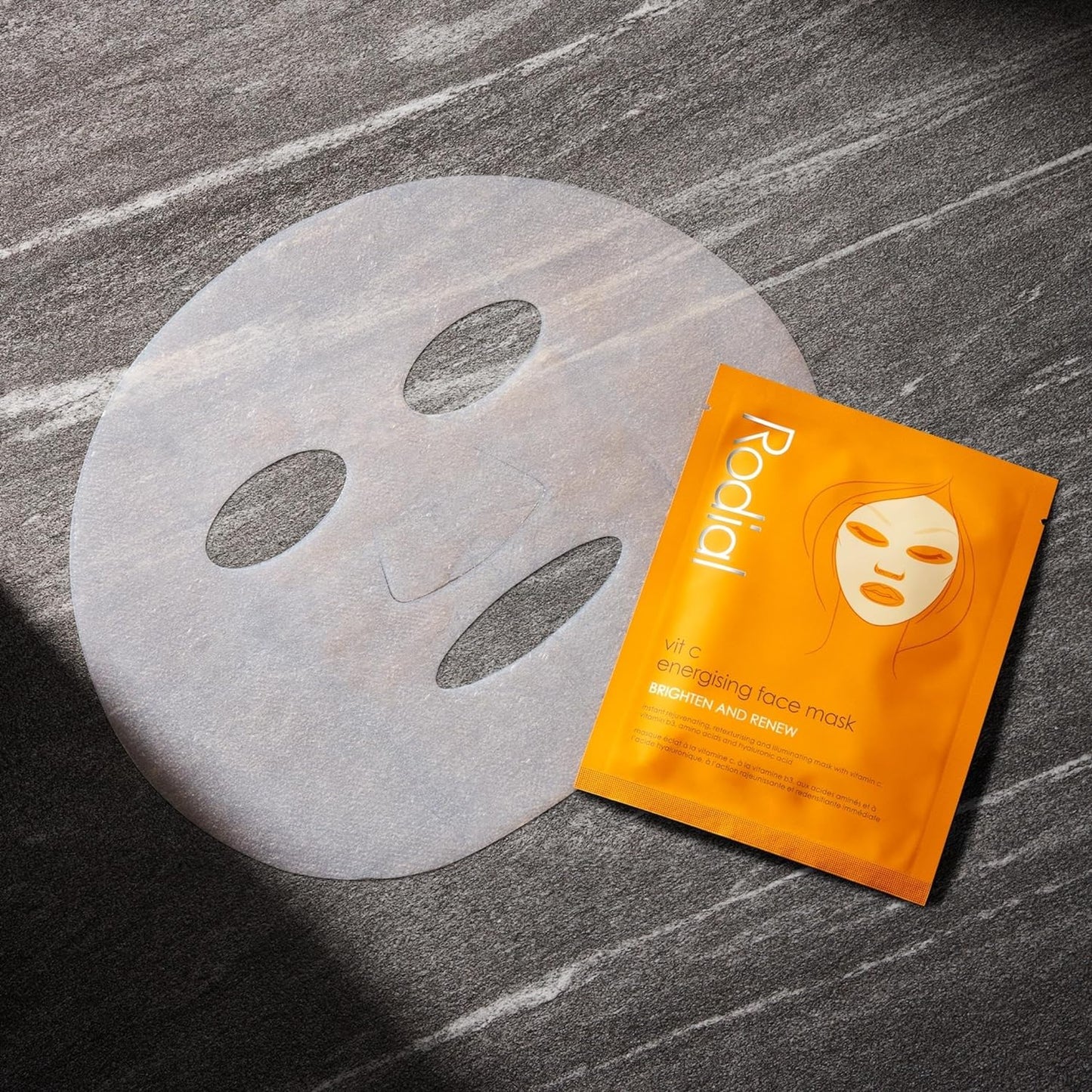 Rodial Energising Face Mask Vit C (1 Sachet) Under Eye Luminosity Boost, Hyaluronic Acid, Vitamin C, Niacinamide and Green Tea, Rejuvenating Eye Patches,..