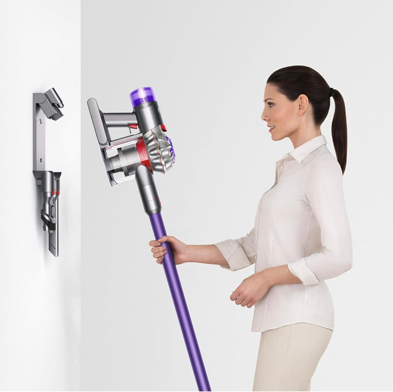 Dyson V8™ Extra Cordless Vacuum Cleaner