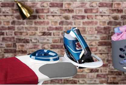 Russell Hobbs Iron [Wireless with Base Station & Opt Temperature for All Fabrics] One-Perfect-Temperature Cordless (2600 W, 210 g/min Extra Steam Boost, Max 25 Seconds Ironing Time) Steam Iron