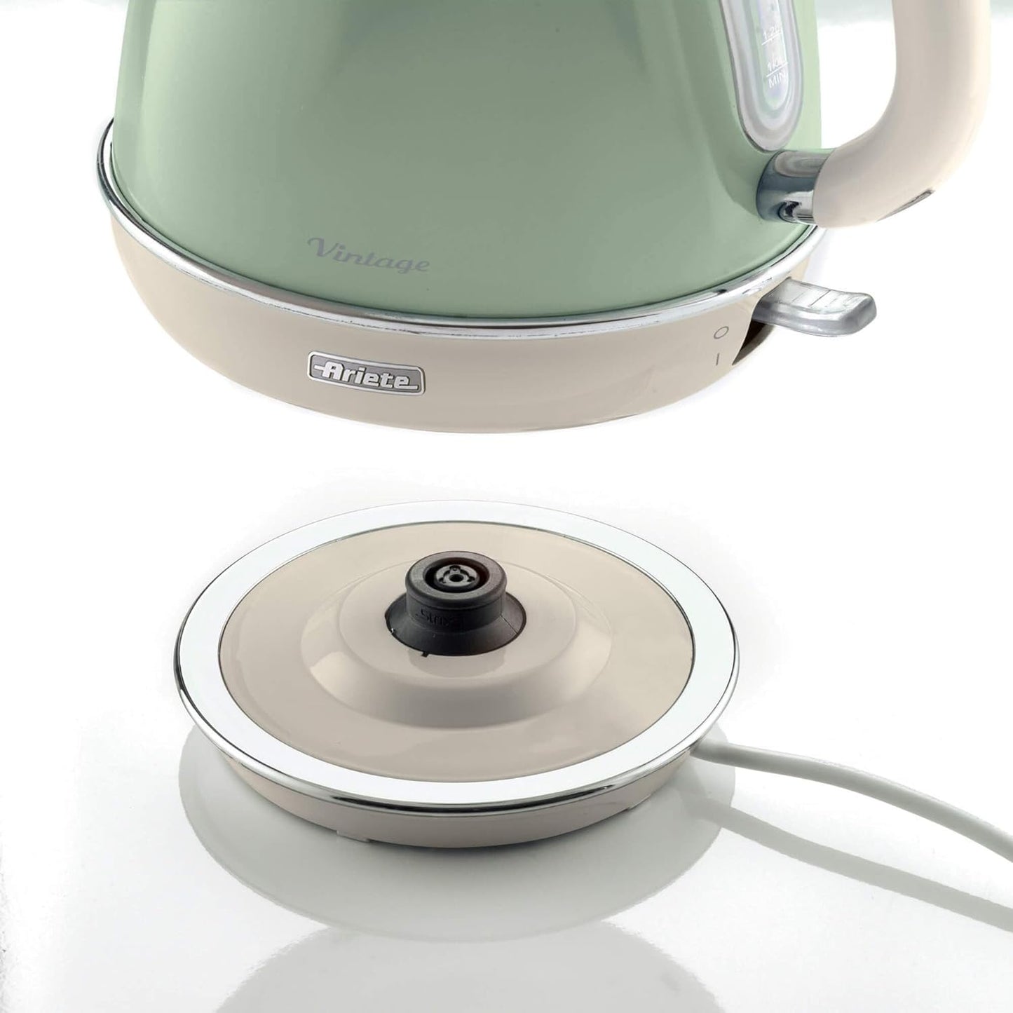 Ariete 2869/04 Retro Style Cordless Jug Kettle, Cool to Touch Exterior and Removable Filter, Water Indicator at Eye Level, Vintage Design, 2000 W, 1.7 litres, Green