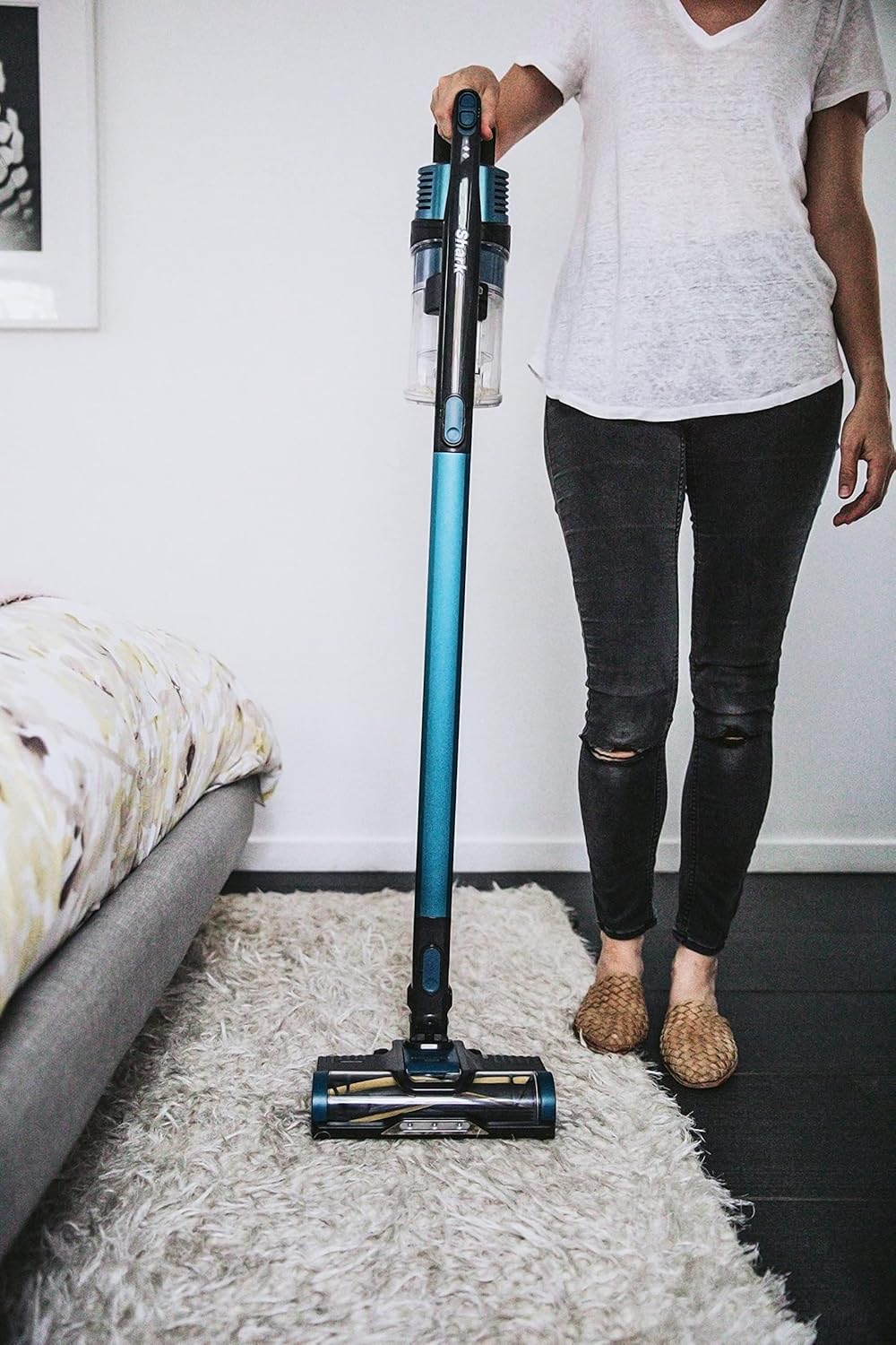 Shark Cordless Vacuum with Self Cleaning Brushroll, 3 Cleaning Modes, 40 Mins Runtime, Transforms Into Handheld, IZ102, Peacock Blue & Charcoal Grey